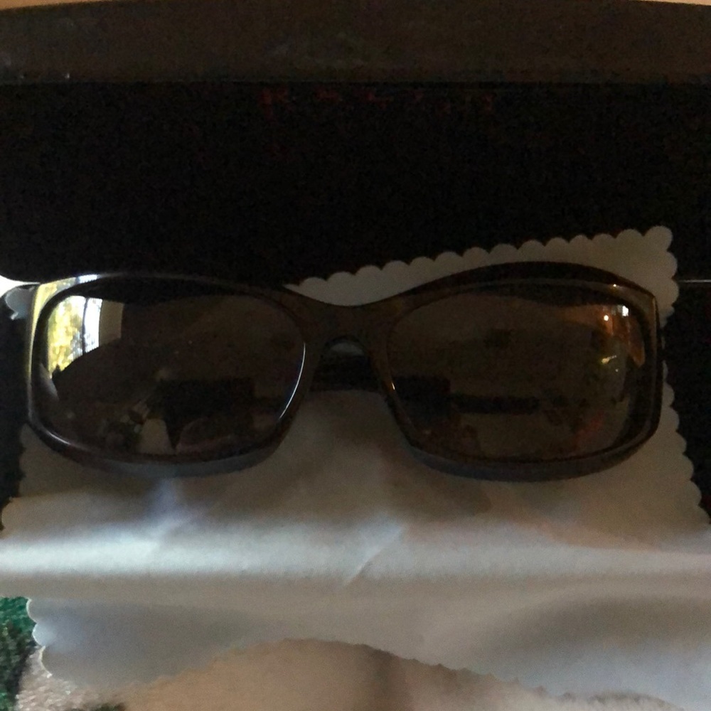 Ralph Lauren brown ladies sunglasses with case.